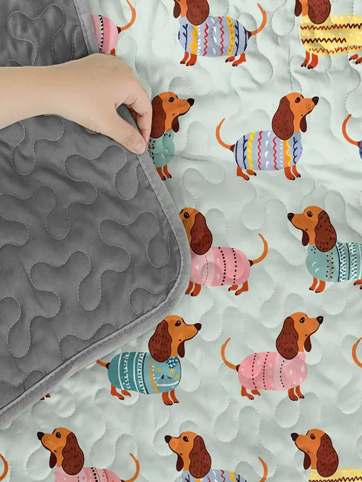 Mint Green Dachshund All‐Over Print Quilted 3‐Piece Bedding Set