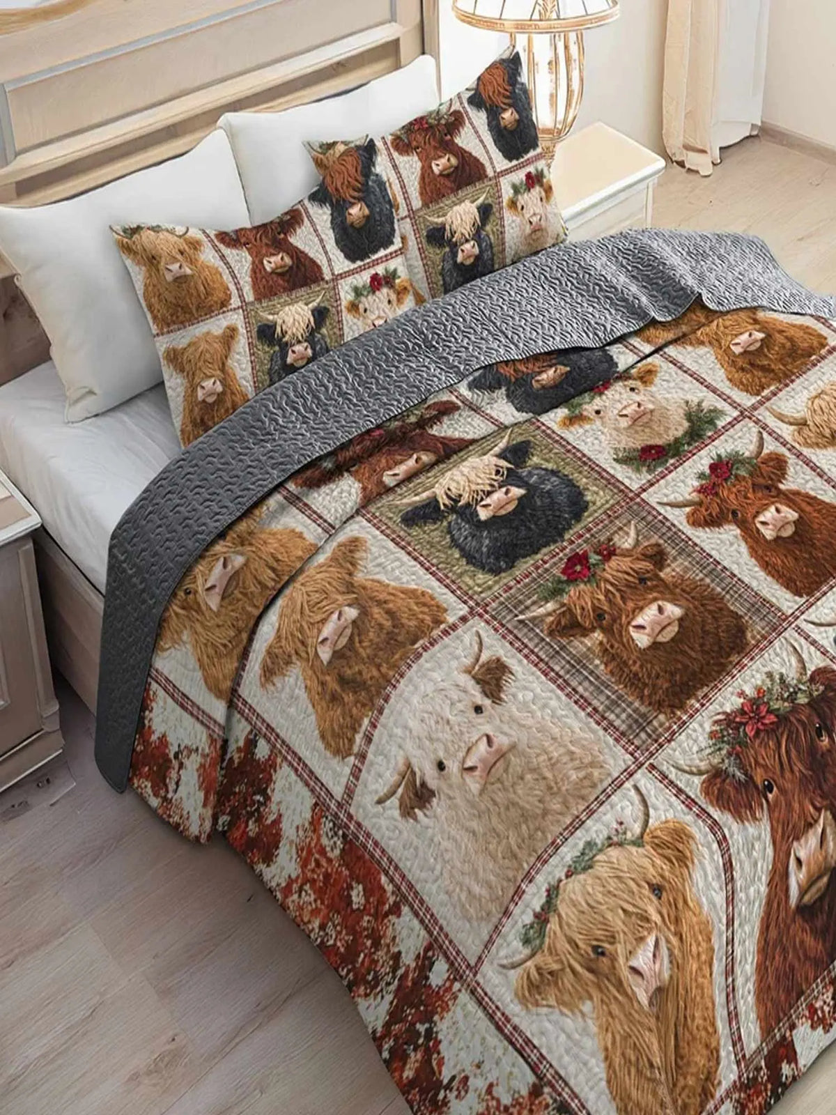 Highland Cow Patchwork Quilted 3‐Piece Bedding Set