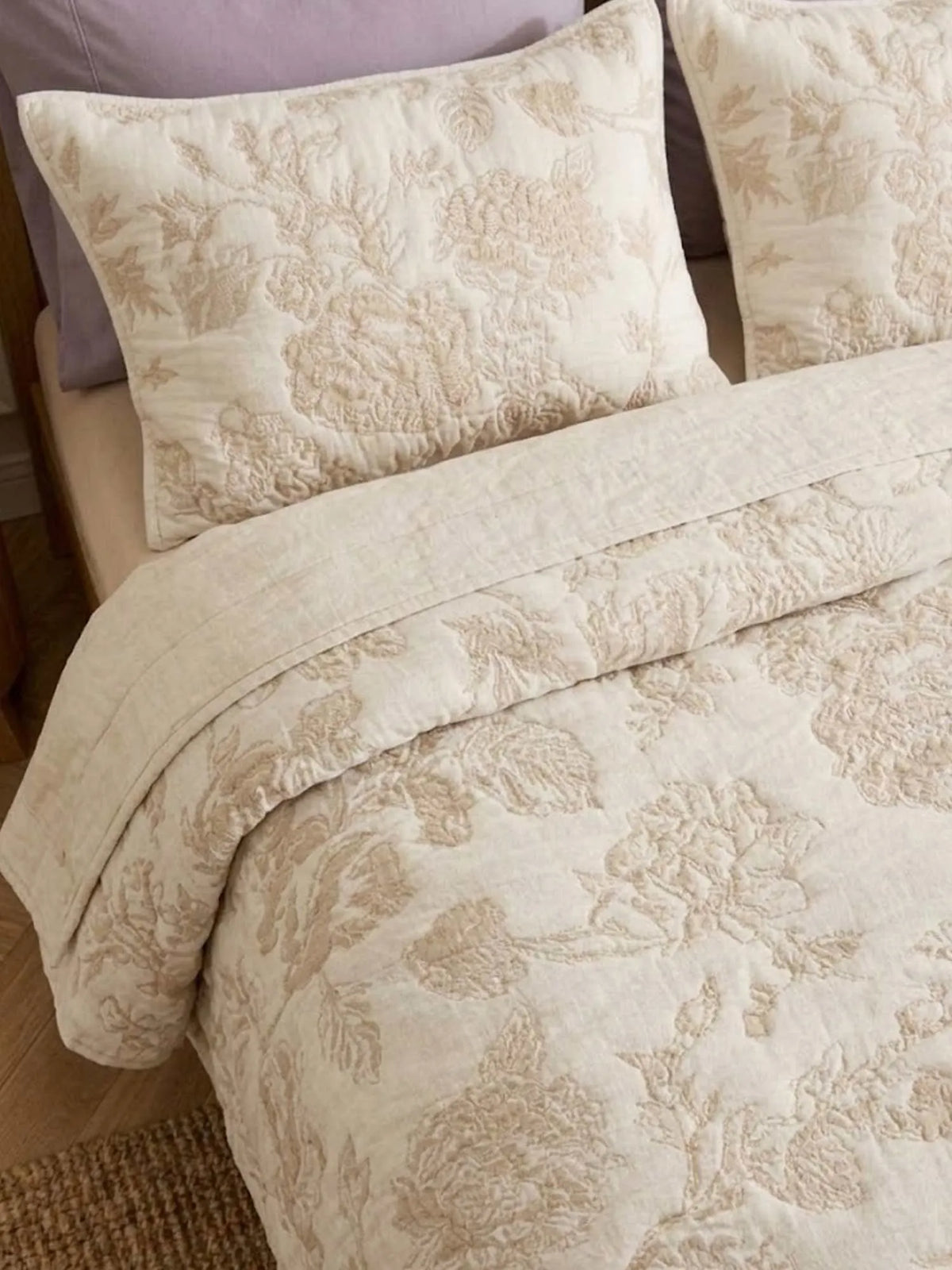 Vintage Floral Jacquard Quilted Bedspread Puff Quilted Cotton Blanket