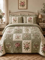 Vintage Rose Floral Quilted 3-Piece Bedding Set – Luxury Quilted Bedding with Matching Pillow Shams